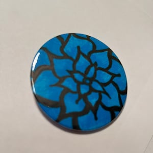 Flower pin