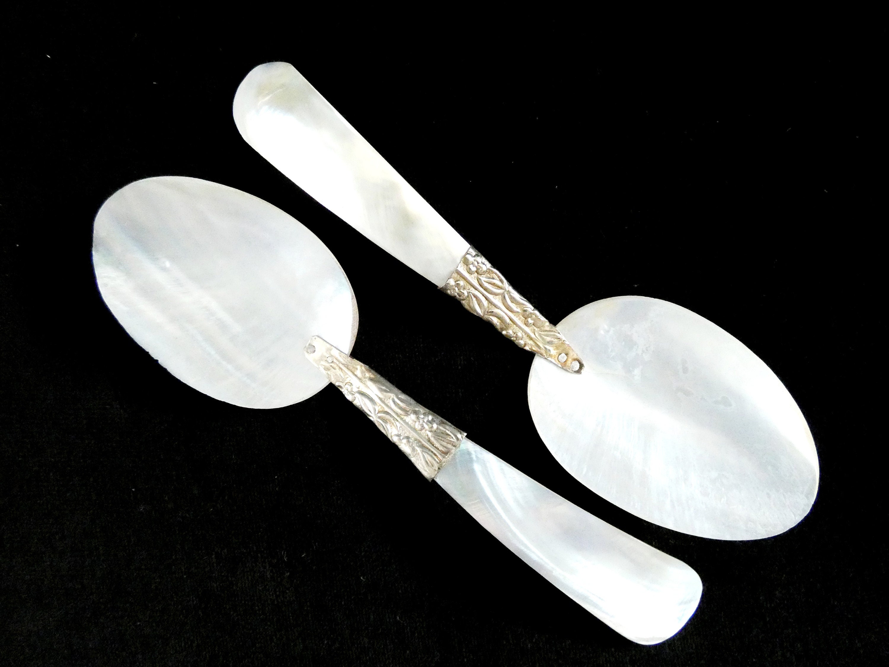 Antique Mother of Pearl Caviar Spoon, Custom French Roe or Caviar
