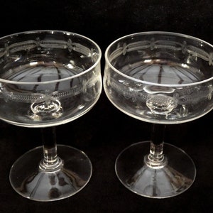 1pc. Antique Champagne Glass French Champagne Coupe Vintage Wedding Champagne Flutes, France 1930s