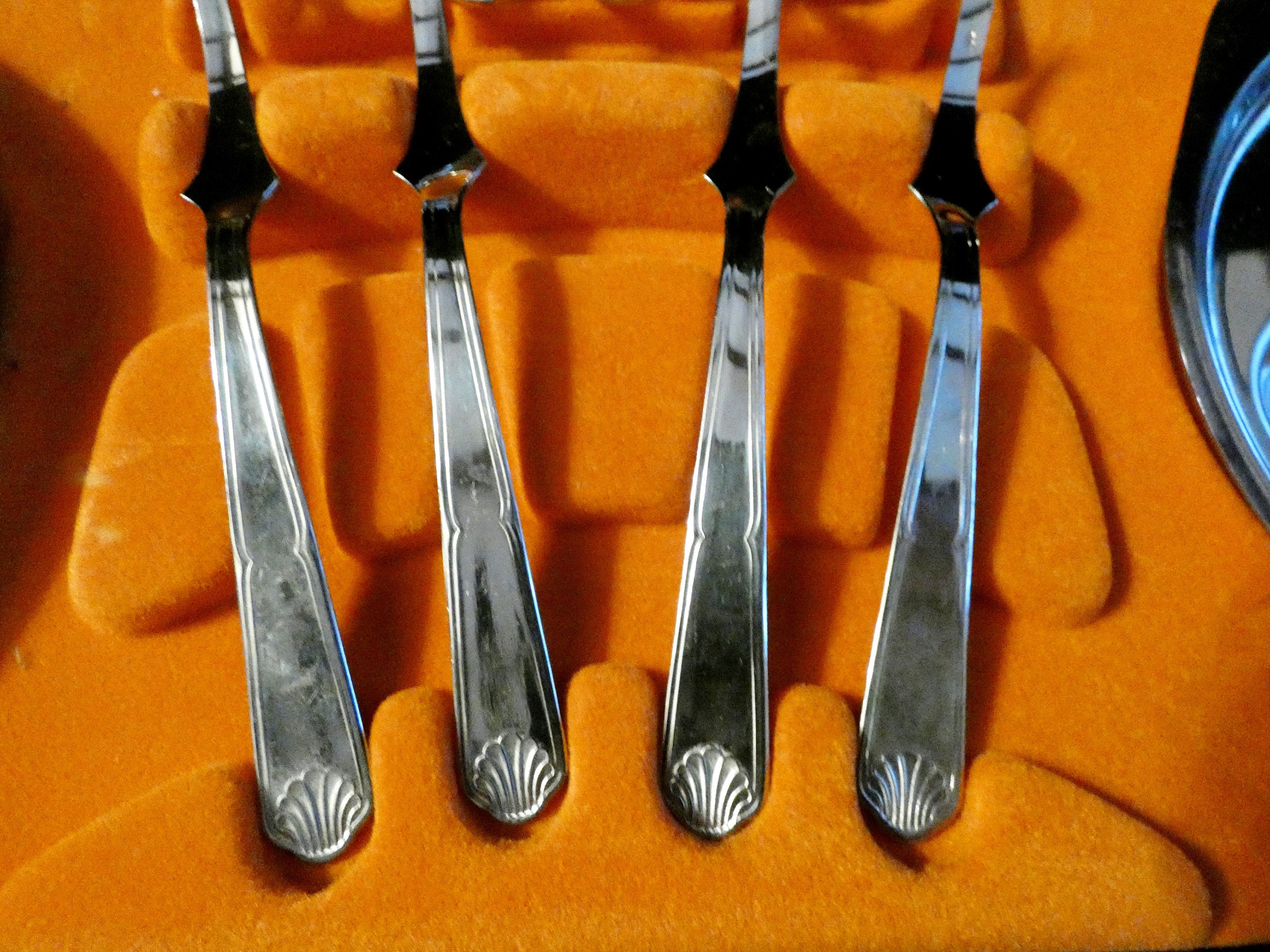 4 French Snail Plates Stainless Steel Escargot Set Guy Degrenne