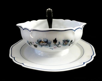 Limoges Gravy Boat Vintage Union Limousine Sauce Bowl with Plate White French Porcelain Blue Flowers Small Stainless Steel Sauce Ladle