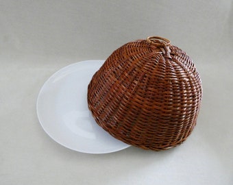 Vintage French Woven Wicker Food Cover Round Bread Lid Natural Rattan Picnic Food Dome Woven Cover