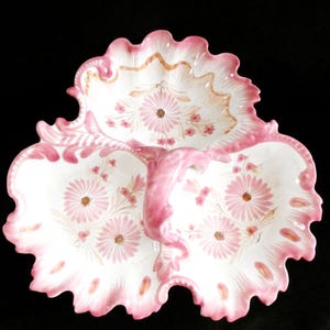 XXL Large Quimper Serving Bowl Pink White Majolica Ceramic Plate Mid Century Decorative Hand Painted French Art Pottery