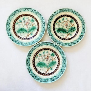 2 Antique Villeroy & Boch Majolica Plates, 19th Century Turquoise Botanical Earthenware, Fern and Flower Plates Greek Key Border, Wall Decor