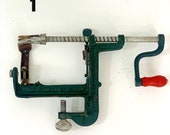 Vintage Kitchen Manual Cast Iron Apple Peeler, White Mountain