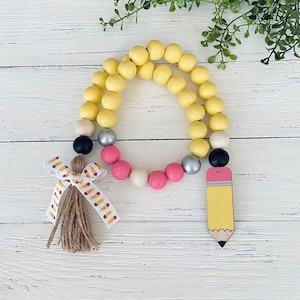 Farmhouse Pencil Garland, Teacher Decor, Back To School Decor, Tiered Tray Decor, Wooden Beads Garland, Farmhouse Garland, Wood Beads