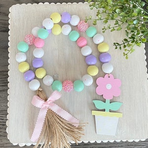 Farmhouse Flower Garland, Farmhouse Spring Flower Garland, Mother’s Day Wood Bead Garland, Tiered Tray Decor, Spring Decor