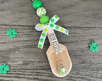 Farmhouse St. Patrick’s Day Scoop Garland, Wood Bead Scoops, Farmhouse Tiered Tray Decor, St. Patty’s Day Scoop, Lucky, Gold, Shamrock’s