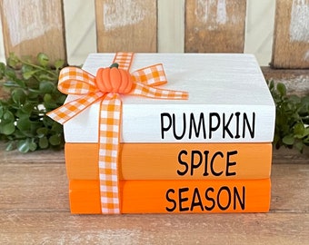 Mini pila de libros de madera para otoño, pila de libros con sabor a calabaza, decoración de otoño, decoración rústica, libros de madera, decoración de Halloween, bandeja decorativa escalonada, calabazas