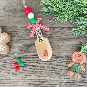 Gingerbread Canister Scoop Garland, Wood Scoop, Christmas Garland, Christmas Decor, Farmhouse Tiered Tray Decor