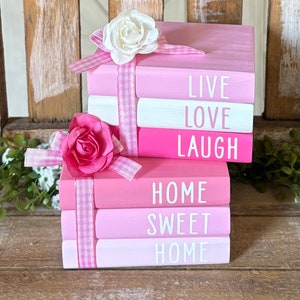 Mini libri in legno stile rustico, decorazione per vassoio a più livelli per la festa della mamma, pila di libri in legno per la festa della mamma, la migliore mamma, decorazioni per la festa della mamma, decorazioni rosa per il bar del caffè. immagine 3