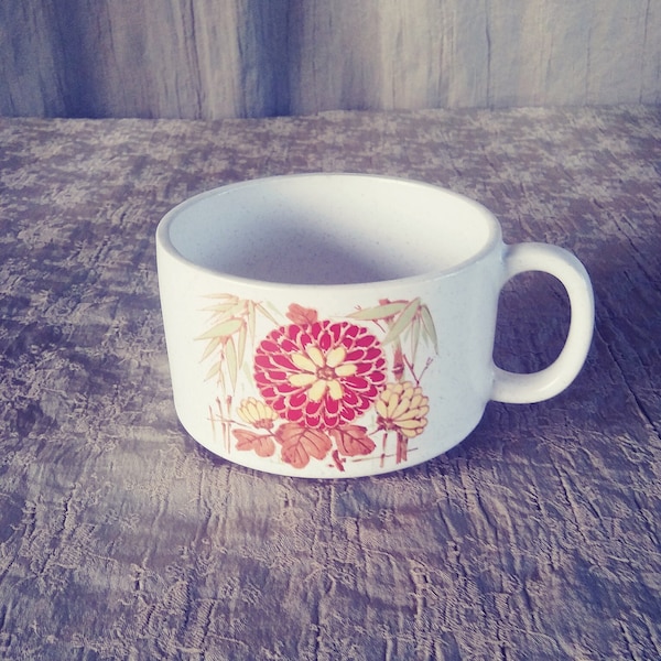 Vintage Ceramic Flower Mug. Mid Century Mug. Vintage Autumn Decor. Vintage Fall Dishes.