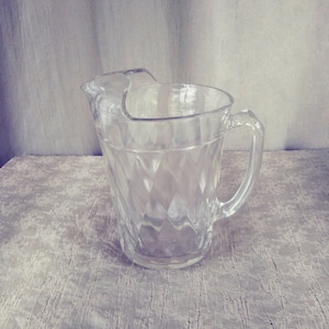 Vintage Anchor Hocking Glass Pitcher. Vintage Iced Tea Pitcher. Glass Water Pitcher.