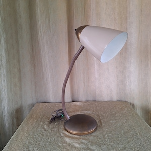 Vintage Metal Gooseneck Desk Lamp. Mid Century lamp.