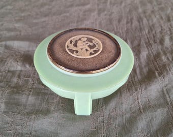 Vintage Dubarry Art Deco Powder Box: Greek Revival Pan Medallion