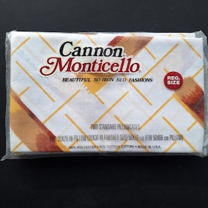 Vintage Cannon Monticello Pillowcases in original packaging. Vintage Geometric Design Pillowcases. Mid Century Pillowcases.