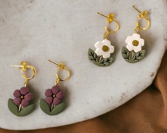 Flower Polymer Clay Earrings // Spring Floral Earrings // Daisy Earring // Dangle Flower Earring