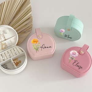 Personalized Travel Jewelry Box/ Bridesmaid Gifts/ Earrings, Rings, Necklace Storage Box/ Custom Travel Jewelry Case/ Leather Jewellery Box
