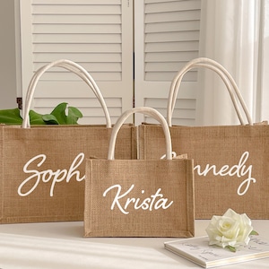 Bridesmaid Burlap Bags/ Custom Beach Tote Bags/ Bridesmaid Gifts Bags/ Bachelorette Party/ Bridesmaid Proposal/Bridal Shower/Beach tote gift