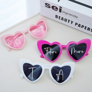 Custom Bridal Party Heart Shaped Sunglasses/ Personalized heart-shaped glasses/ Party Souvenirs/ Personalised Bridesmaid Gifts/Bridal Shower