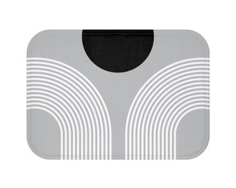 Boho Bath Mat, Gray Black White Sun Rainbow Mid Century Modern Bath Rug, Abstract Rainbows Bohemian Shower Mat, Modern Minimalist Bathroom