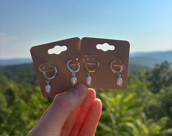 WATERPROOF pearl drop earrings