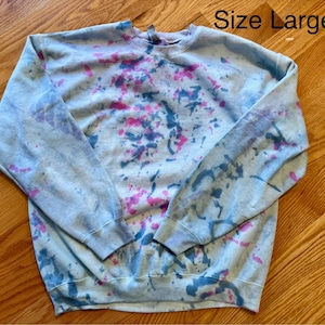 Tie Dye Crew Neck Sweatshirt / Tie Dye / Tie Dye Sweatshirt / Pink / Pink Sweatshirt / Crew Neck / Size S / Size M / Size L / Size XL