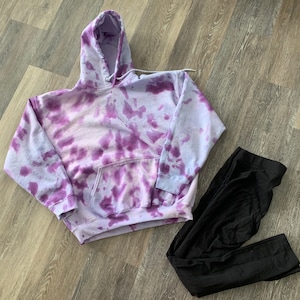 Tie dye hoodie / Purple Sweatshirt / Purple Hoodie / Hooded Sweatshirt / Tie Dyed / Large Sweatshirt / Large Hoodie / Tie Dye Sweatshirt