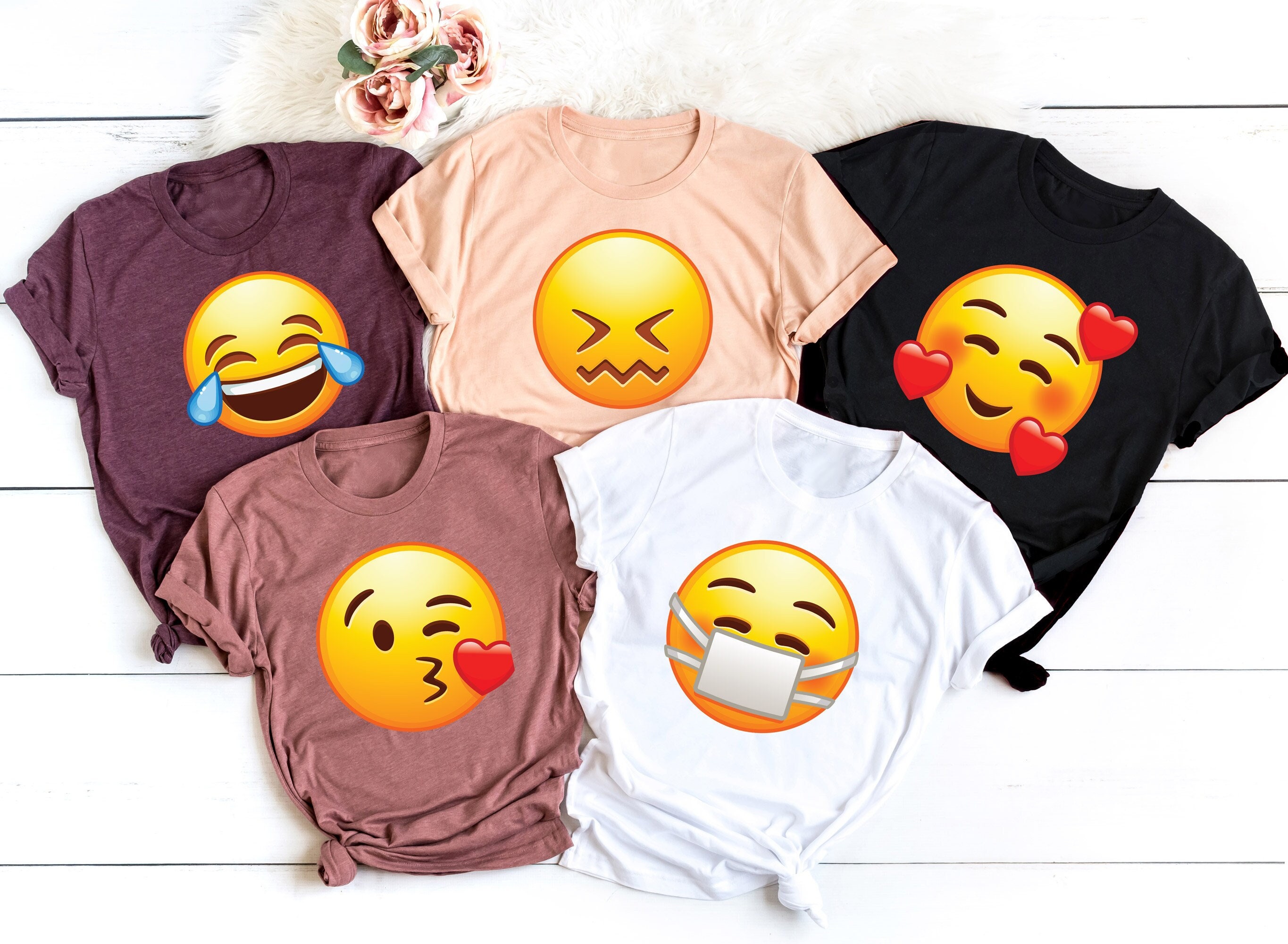 Star Eyes Emoji Halloween Costume Emoji Group Kids T-Shirt - TeeHex