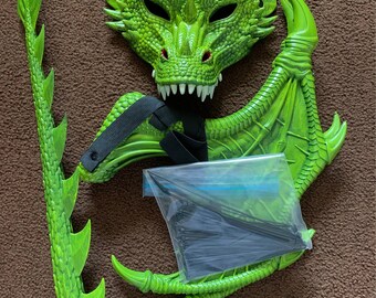 Green Winged Dragon Wreath Kit