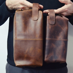 Sac à dos en cuir personnalisé, cadeau de Noël, trousse de voyage pour homme en cuir pleine fleur effet vieilli, cadeau de garçon d'honneur/petit ami/noël