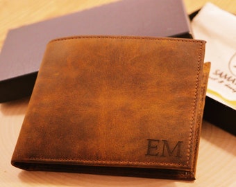 Christmas Gift, Distressed Personalized Wallet, Mens Wallet, Engraved Custom Gift for Him, Anniversary and Groomsmen Gift