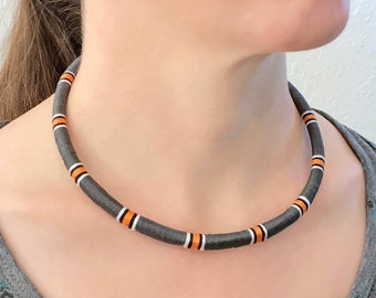 Collar con estampado de serpiente real de bandas grises en fase oscura y rayas. Regalo para padres serpiente. Regalo para guerreros que cortaron el camino. Lampropeltis alterna (blairi)