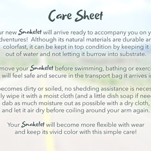 Peut inclure: Feuille de soin pour un Snakelet, un jouet en peluche durable et r&eacute;sistant &agrave; la d&eacute;coloration. La feuille fournit des instructions sur la fa&ccedil;on de garder le jouet propre et en bon &eacute;tat. Il est recommand&eacute; de garder le jouet hors de l'eau et &agrave; l'&eacute;cart du substrat, et de l'essuyer avec un chiffon humide s'il devient sale.