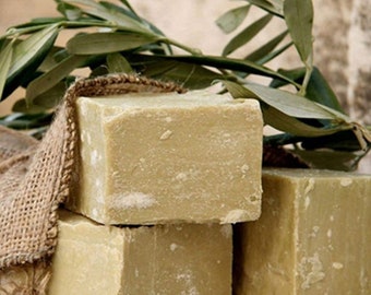 Saponetta biologica fatta a mano: olio d'oliva, lavanda, tea tree - confezione assortita