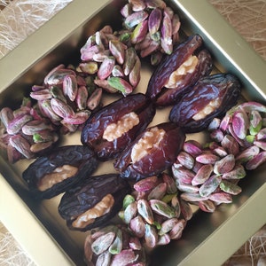 Traditional Turkish Dessert,Cezerye covered with Pistachio and Date with walnut filling,All Natural Assorted Gift box ,Natural Energy Snack image 4