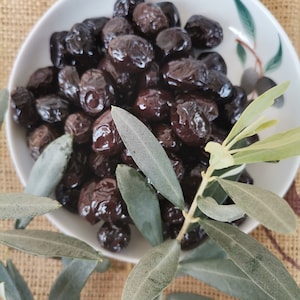 Organic , Natural ,Black Olive ,Fresh foods,Mediterranean snacks,Turkish cuisine,Olives snacks,Appetizer,Tarama,Tapas,400 gr FREE SHIPPING image 6