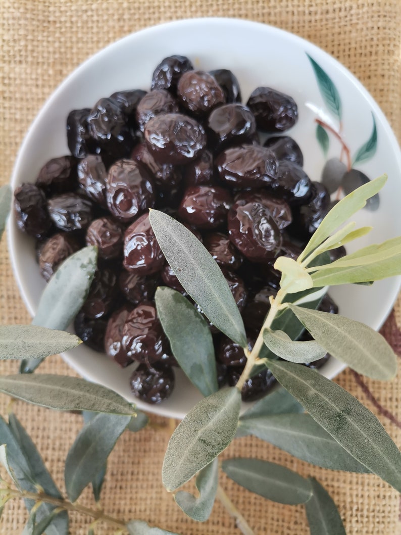 Organic , Natural ,Black Olive ,Fresh foods,Mediterranean snacks,Turkish cuisine,Olives snacks,Appetizer,Tarama,Tapas,400 gr FREE SHIPPING image 6