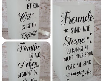 Beschriftete und beleuchtete mattierte geeiste Lampe mit Spruch als Geschenk Freunde Familie Sterne