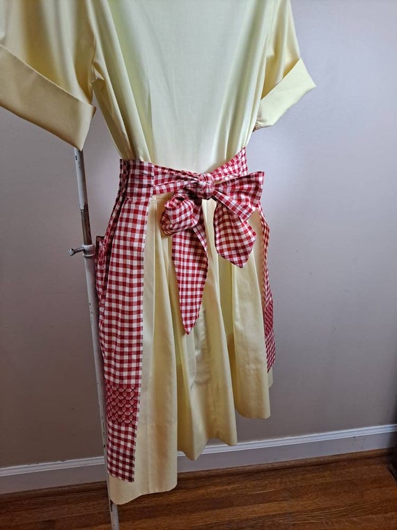 Red Gingham Apron - image 4