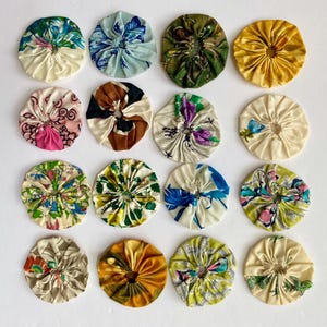 Assorted Vintage Fabric Medium sized Yo-yos, about 2 inch diameter, pack of 16, handmade doily project material, DIY gift