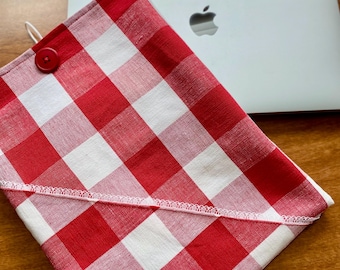 Funda acolchada para MacBook con estampado de cuadros de búfalo: funda a cuadros rojos y blancos con bolsillo.