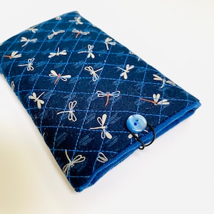 Pochette matelassée pour téléphone, étui pour téléphone japonais, housse pour téléphone portable, étui pour téléphone de style minimaliste, cadeau unisexe, cadeau d'anniversaire, cadeau cousu main