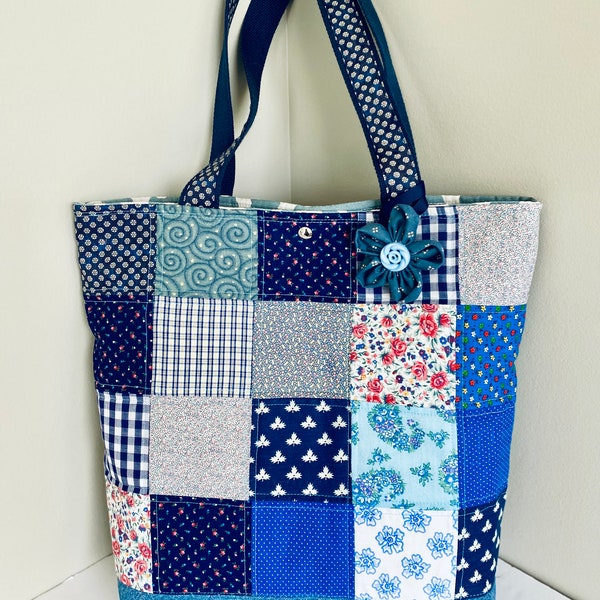 Tote acolchado extra grande, Bolso de hombro, Bolso Patchwork, Tote hecho a mano, cierre magnético, dos bolsillos grandes, Regalo de cumpleaños hecho a mano para ella