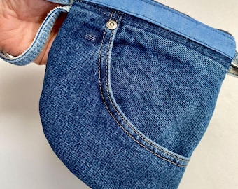 Upcycled Denim Pocket Wristlet: Stone Washed Blue Zipper Bag