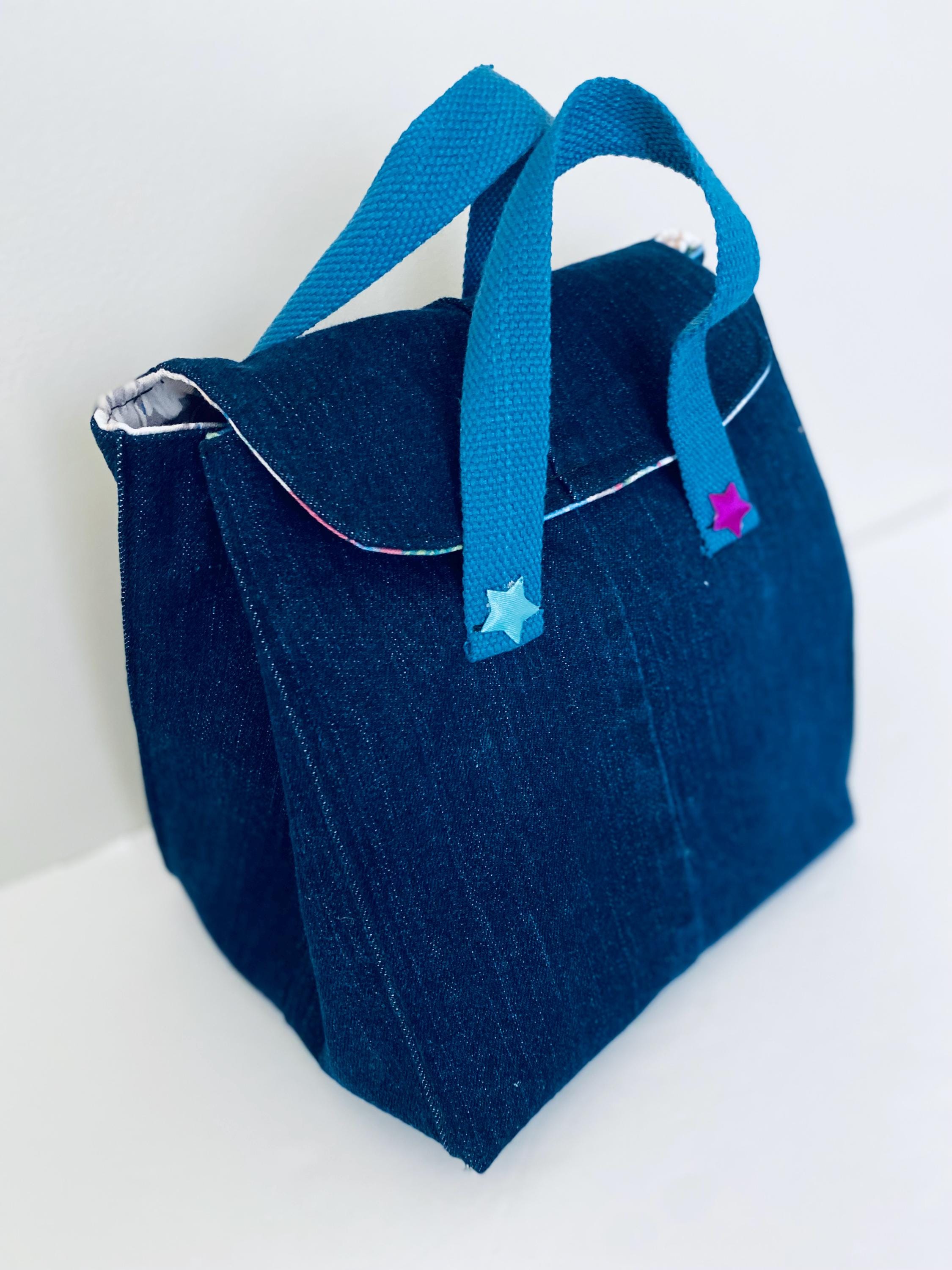 Upcycled Denim Padded Lunch Bag: Blue Floral Lining, Top  display picture 1