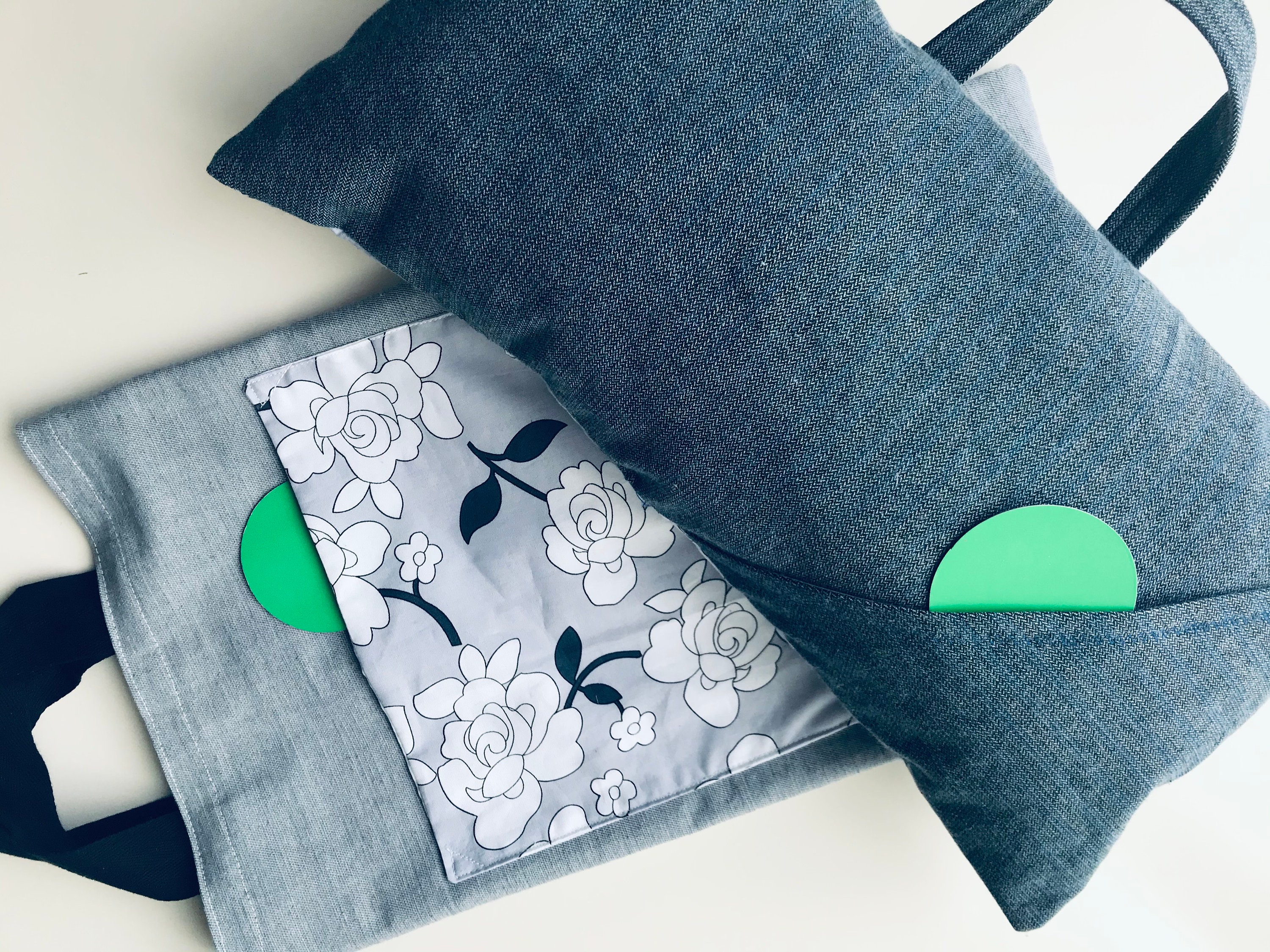 Kneeling Prayer cushion with matching bag Spirituality Etsy 日本