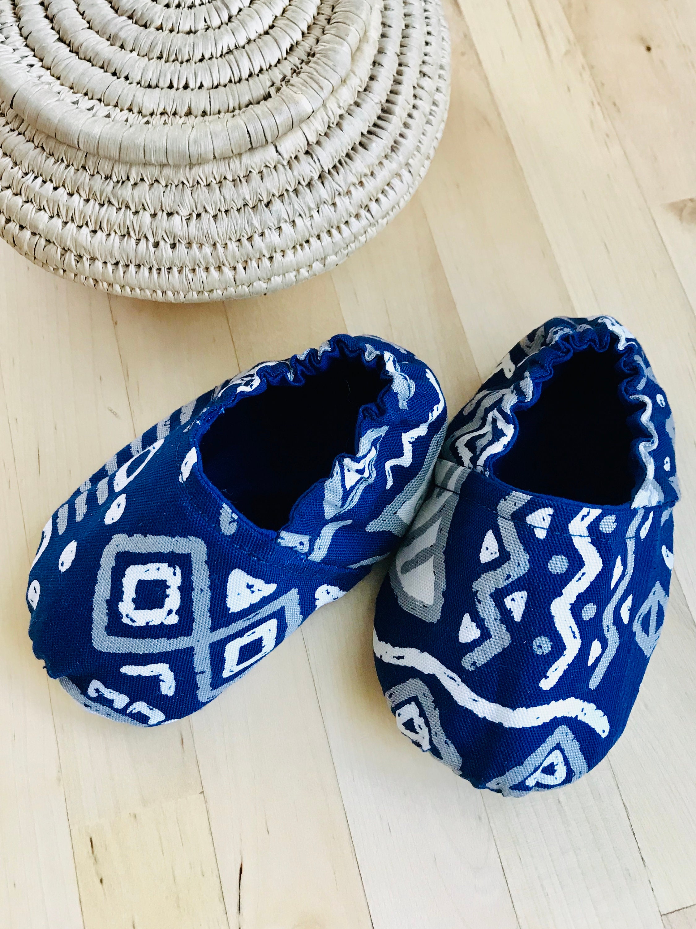 Soft baby shoes made with Japanese fabric/Baby booties/Baby | Etsy