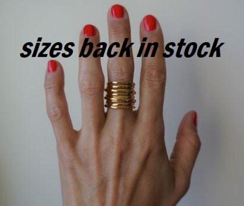 DI NUOVO DISPONIBILE Anello importante, Anello unisex, Anello in oro massiccio, Anello impermeabile ipoallergenico, Anello anti-ossidazione, Anello massiccio, Anello in acciaio dorato immagine 3
