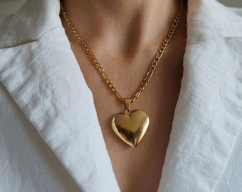 NEW! Heart Locket Necklace, Love Necklace, Valentines Gift, Waterproof Necklace, Gold Steel Necklace, Hypoallergenic Chain